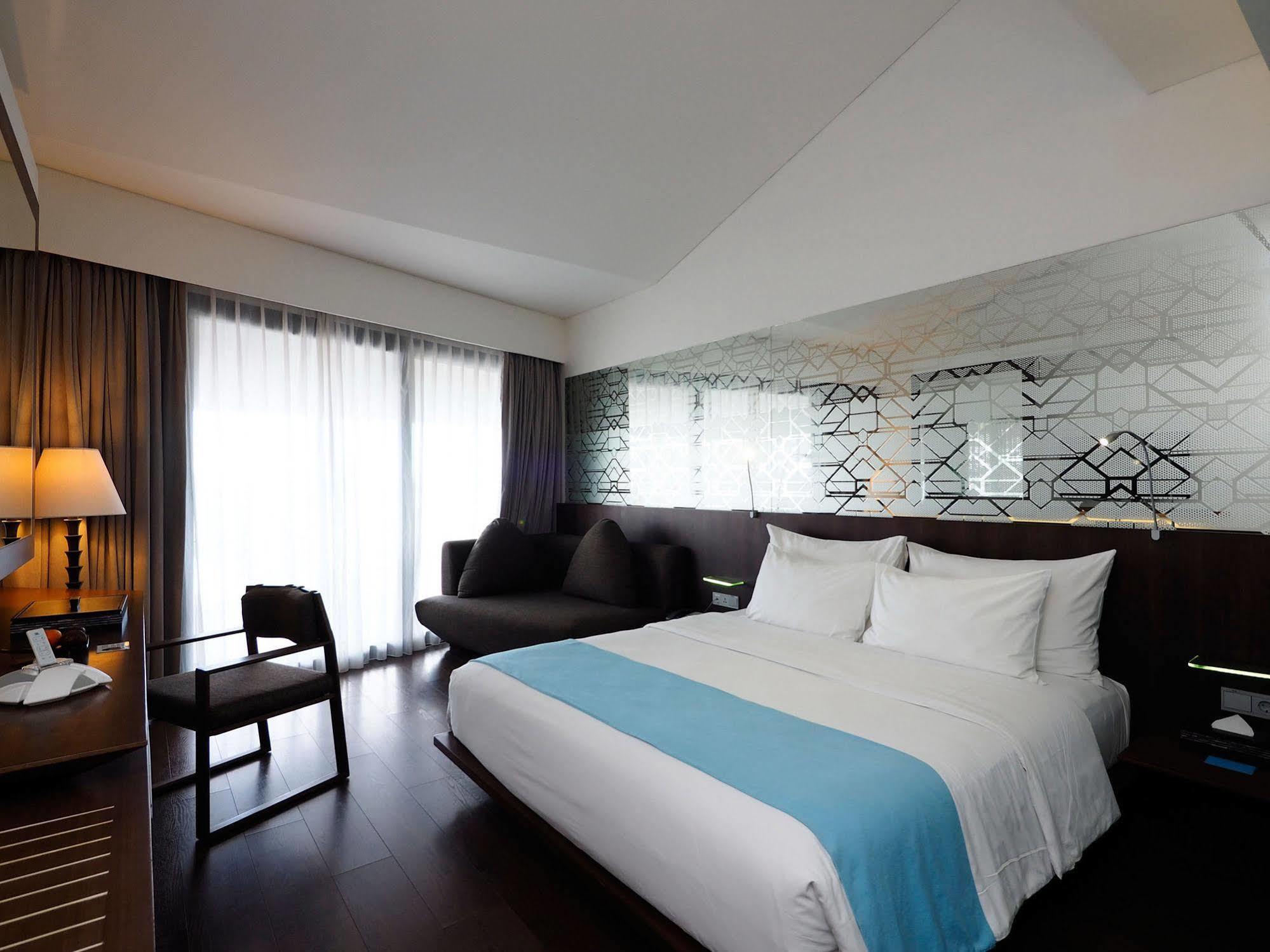 Ize By Lifestyleretreats Hotel